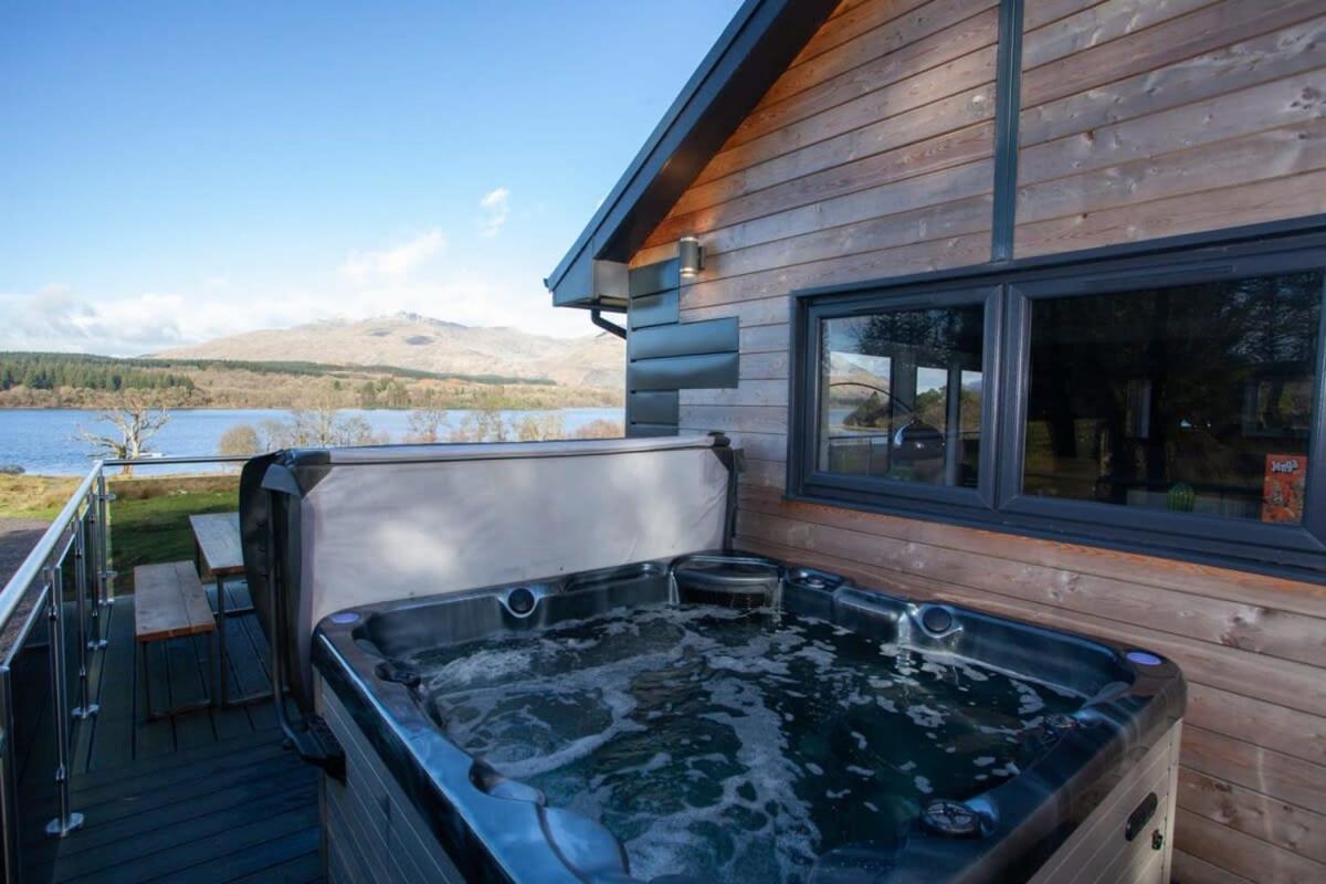 New Build Lodge With Stunning Views Of Loch Awe Hayfield  Eksteriør billede